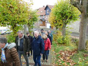 Allerseelen mit Segnung der Gräber auf dem Friedhof in Naumburg (© Karl-Franz Thiede)